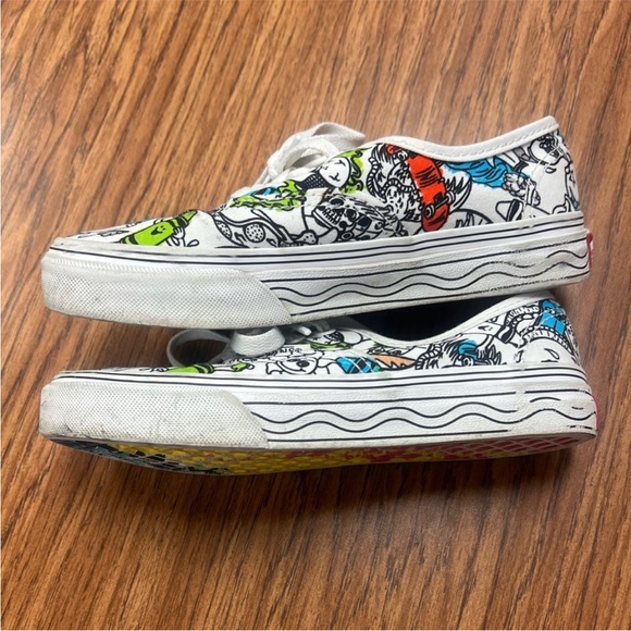 Vans Kids' White Crayola Multicolor Graphic Canvas Sneakers Size 1.5 EUC - Picture 8 of 9